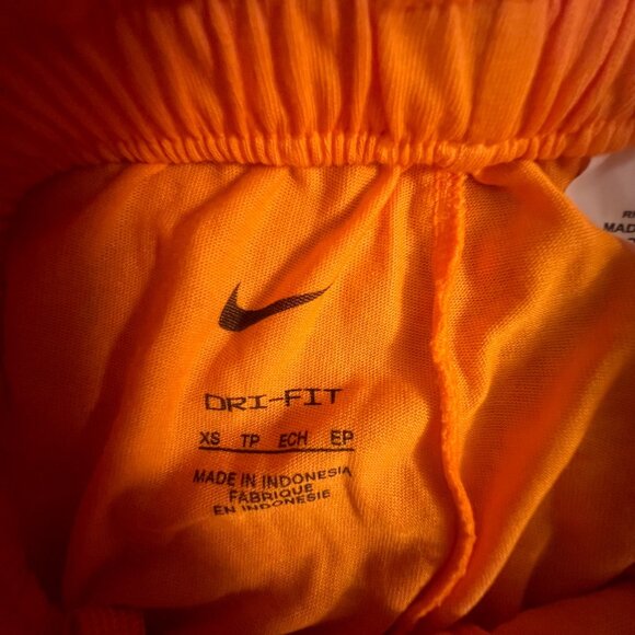 Nike Kids Dri-FIT Loose Fit‎  Shorts, XS, Orange - Picture 6 of 9